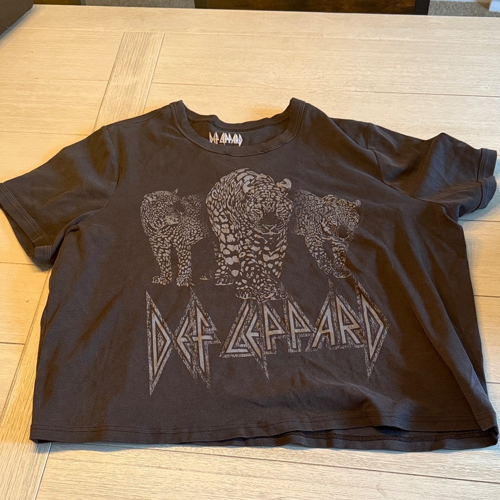 NWOT Oversized Def Leppard Crop Top Womens Size 0X